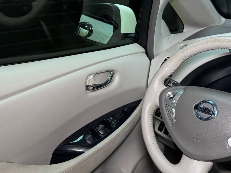 2012 Nissan LEAF