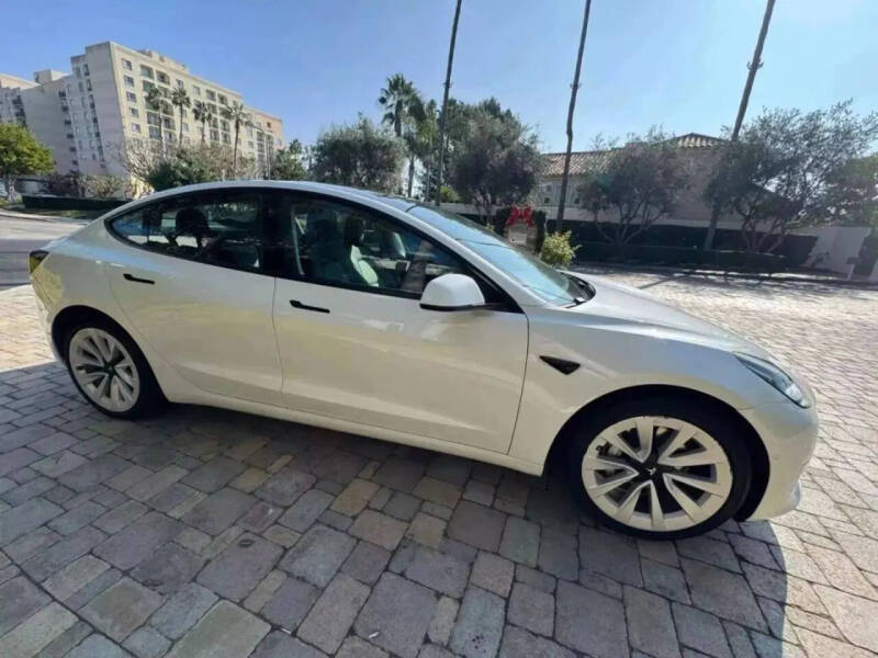 2022 Tesla Model 3 Long Range