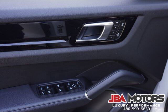 2023 Porsche Cayenne