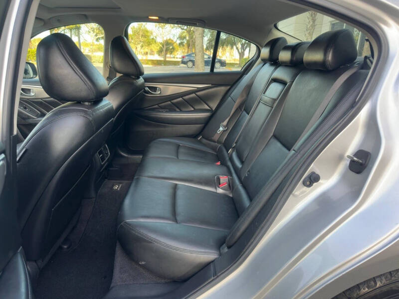 2014 Infiniti Q50 Premium