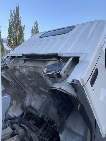 1998 Mitsubishi Canter