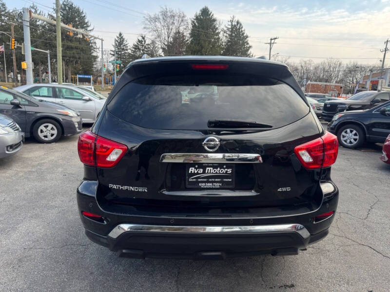 2019 Nissan Pathfinder S