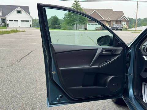 2011 Mazda MAZDA3 i Touring