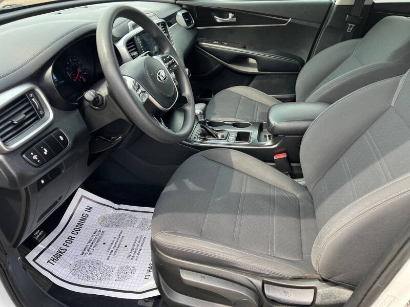 2020 Kia Sorento LX