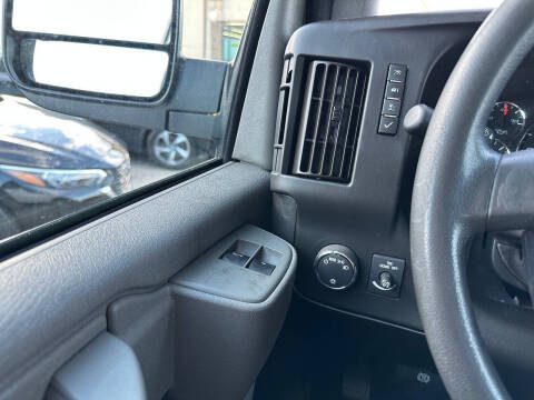 2019 Chevrolet Express 2500