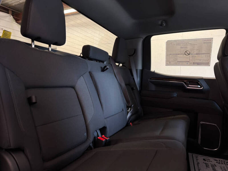 2026 GMC Sierra 1500 Elevation Standard