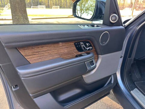 2020 Land Rover Range Rover P525 HSE