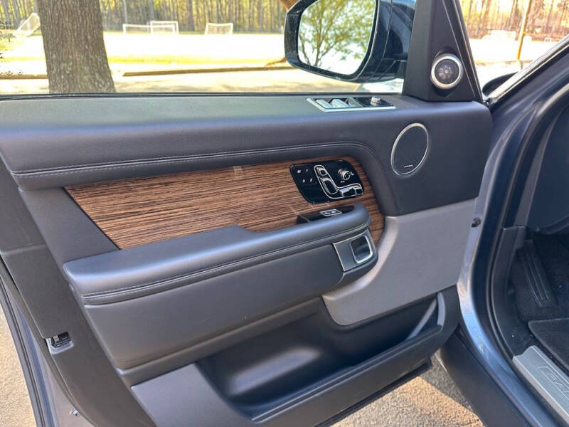 2020 Land Rover Range Rover P525 HSE