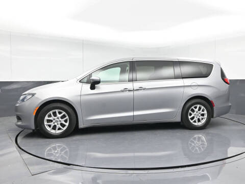 2017 Chrysler Pacifica LX