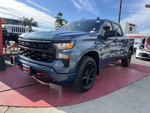 2024 Chevrolet Silverado 1500 Custom