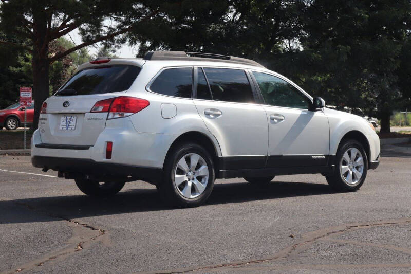 2010 Subaru Outback 2.5i Premium