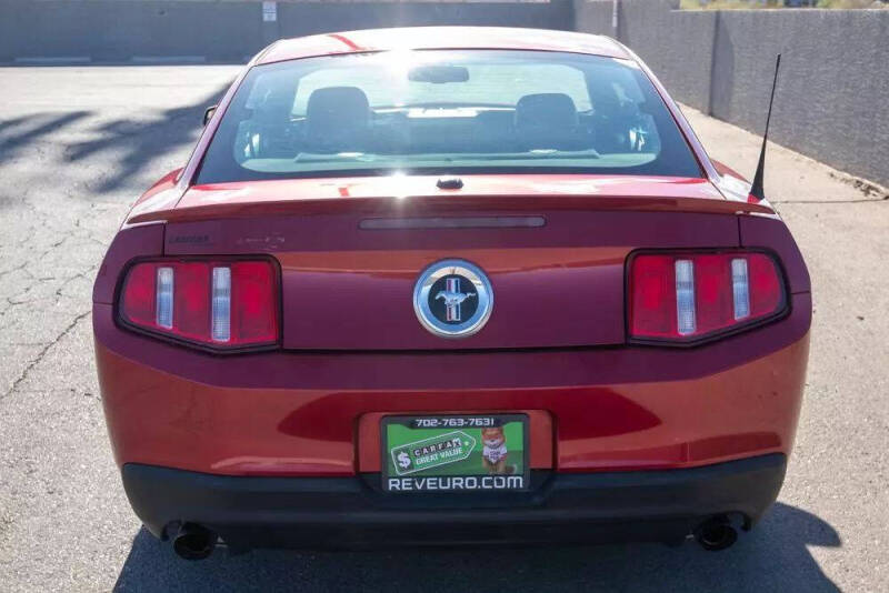 2011 Ford Mustang V6 Premium