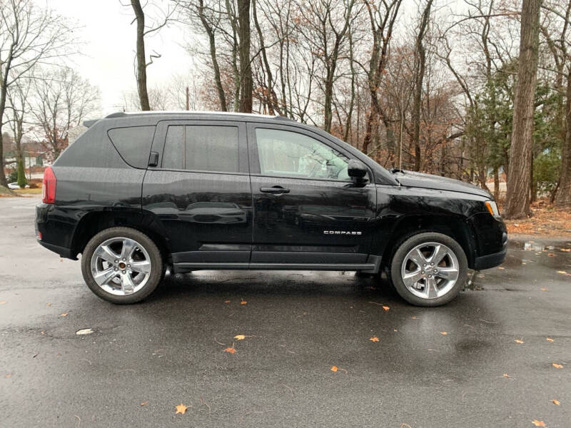 2014 Jeep Compass Latitude photo 5