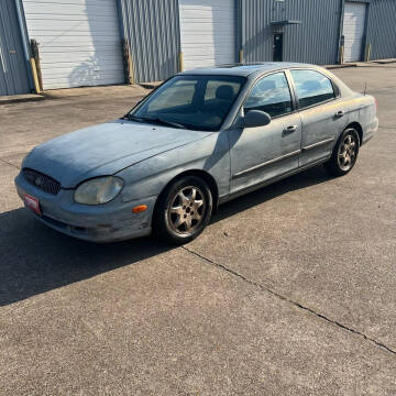 2001 Hyundai Sonata for sale at Humble Like New Auto in Humble TX
