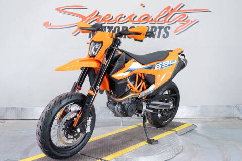 2023 KTM 690 SMC R