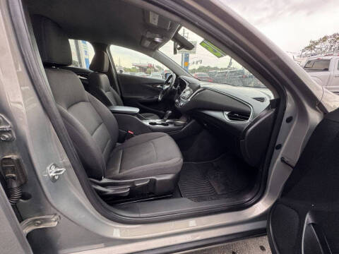 2017 Chevrolet Malibu LT