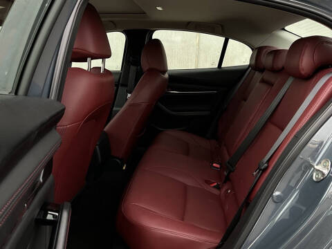 2025 Mazda Mazda3 Sedan 2.5 S Carbon Edition