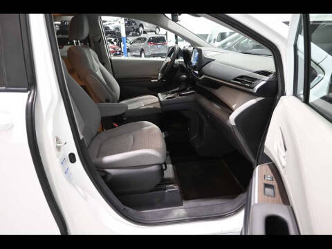 2022 Toyota Sienna LE 8-Passenger