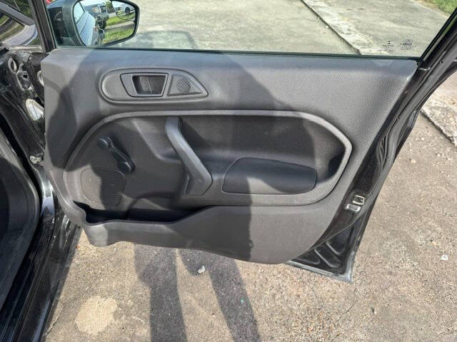 2014 Ford Fiesta S
