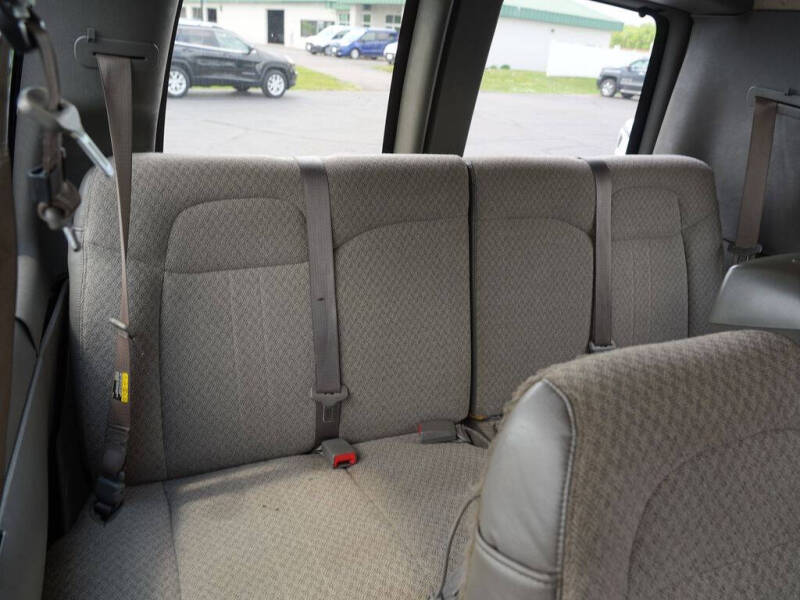 2022 Chevrolet Express LS 3500