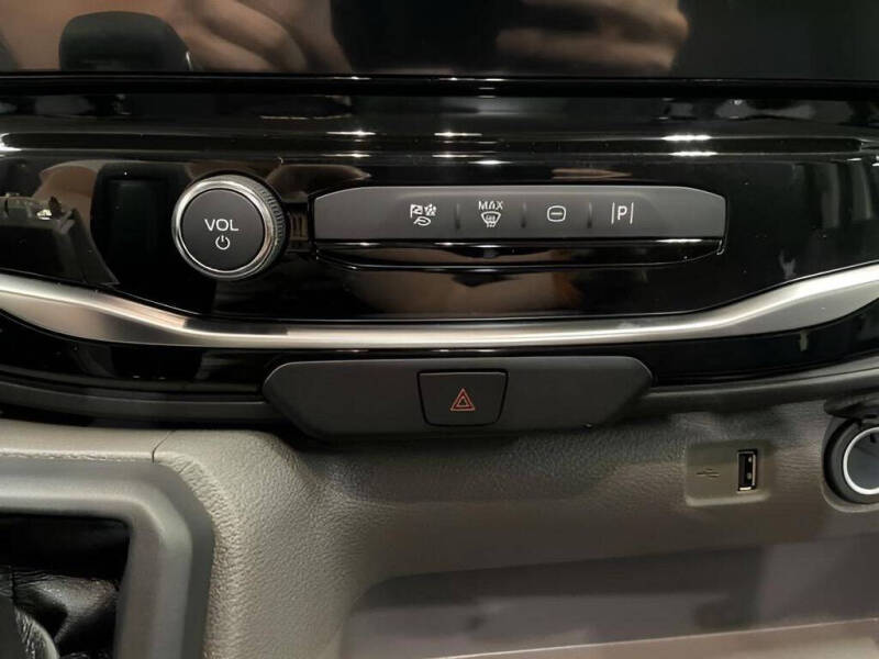 2025 Ford Transit 250