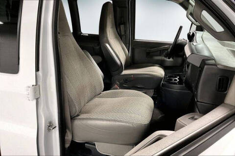 2025 GMC Savana LT 3500