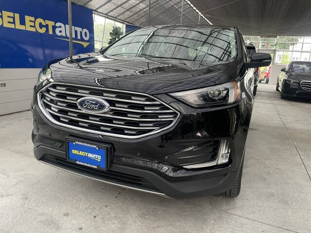 2022 Ford Edge Titanium
