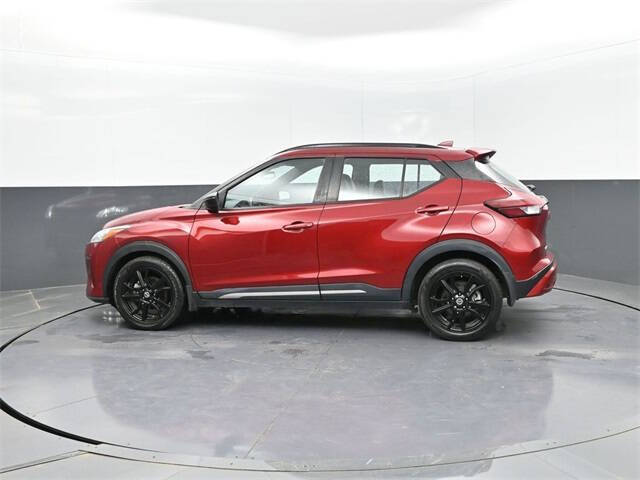 2021 Nissan Kicks SR