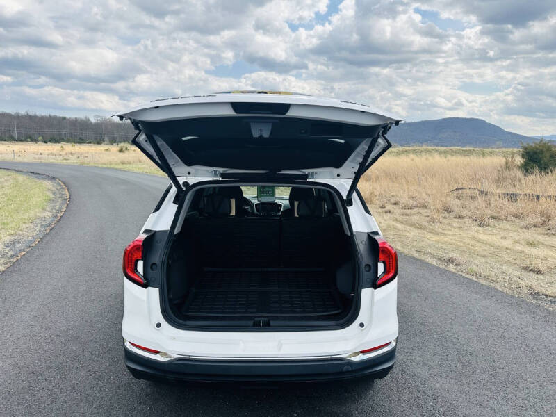 2022 GMC Terrain SLT