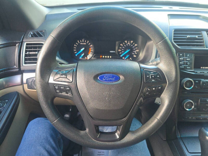 2016 Ford Explorer