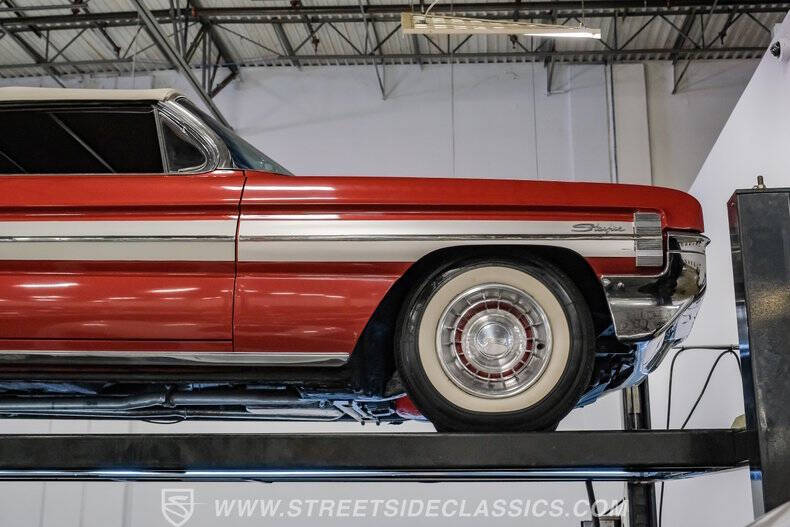 1961 Oldsmobile Starfire