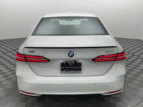 2025 BMW 5 Series 530i xDrive
