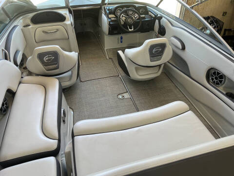 2022 Crownline E215 XS