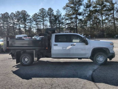 2024 Chevrolet Silverado 3500HD CC Work Truck