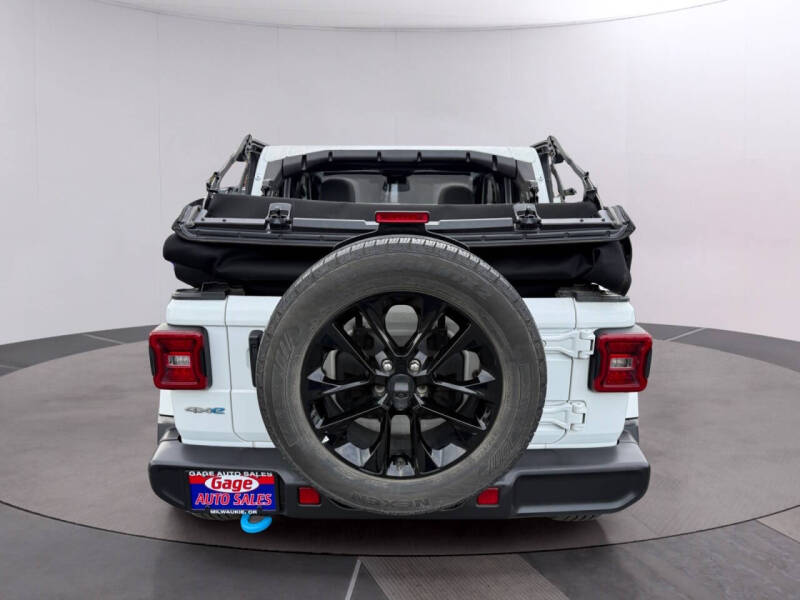 2024 Jeep Wrangler Sahara 4xe