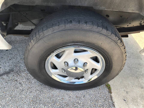 2011 Ford E-Series E-250