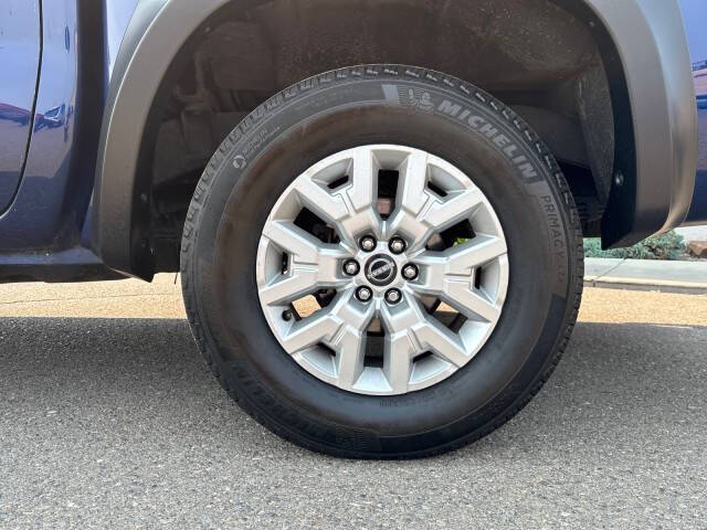 2022 Nissan Frontier SV