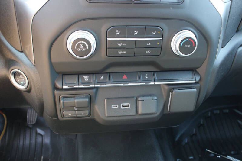 2026 GMC Sierra 3500HD CC Pro