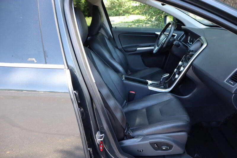 2015 Volvo XC60 T5 Premier