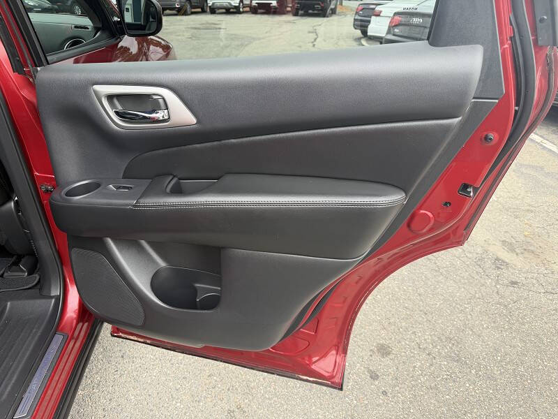 2014 Nissan Pathfinder SL