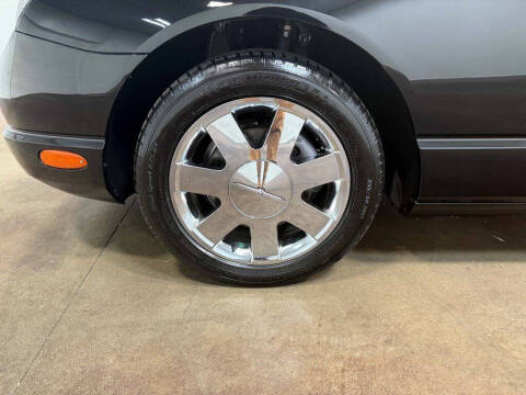 2002 Ford Thunderbird Deluxe