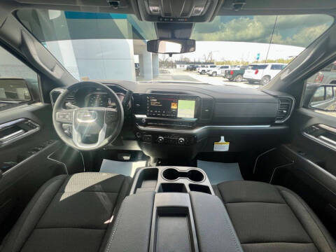 2026 GMC Sierra 1500 Elevation Standard