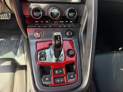 2018 Jaguar F-TYPE R