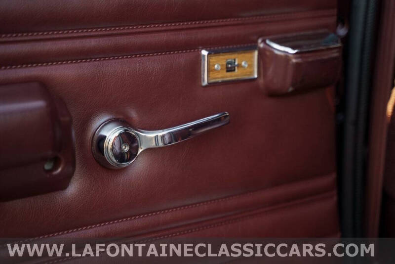 1991 Jeep Grand Wagoneer