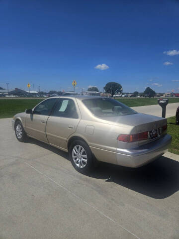 2000 Toyota Camry LE