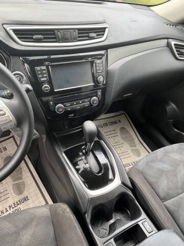 2016 Nissan Rogue SV