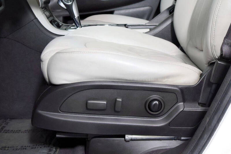 2010 Chevrolet Traverse LTZ