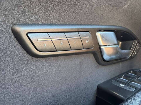 2014 Land Rover Range Rover Evoque Pure Premium