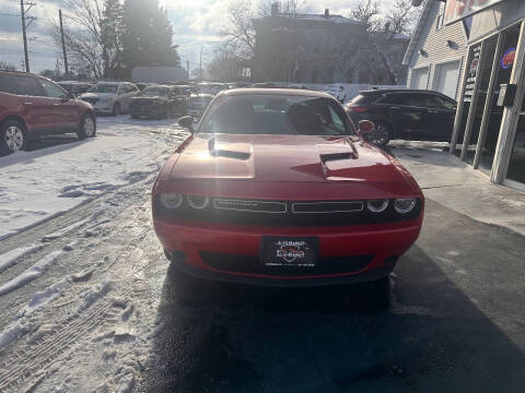 2015 Dodge Challenger SXT