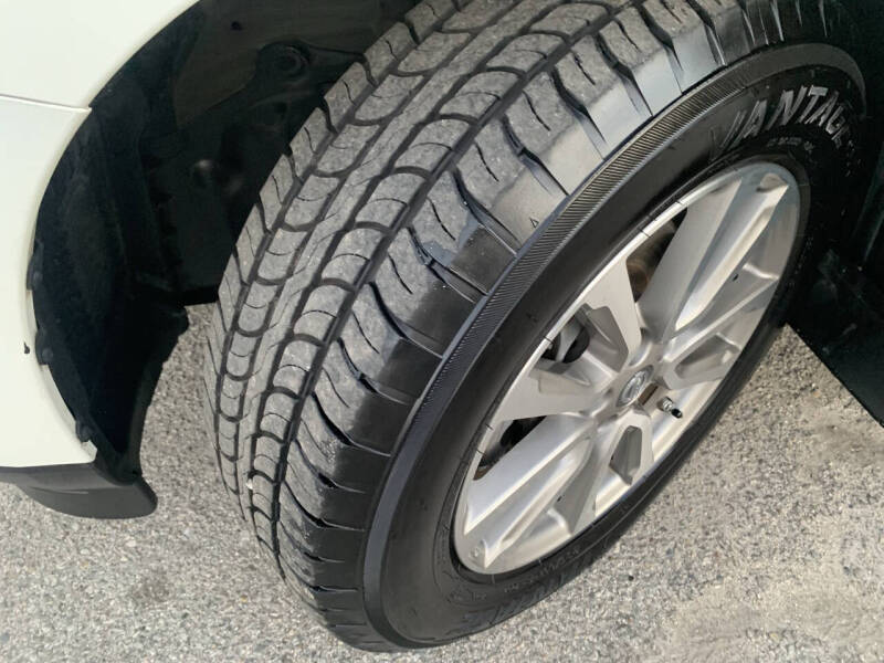 2014 Nissan Pathfinder SV